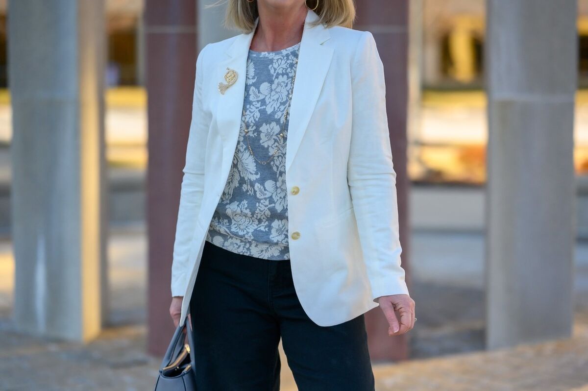 Linen Blazer Manufacturing